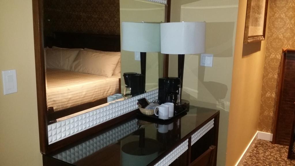 The Deluxe Hotel Vancouver Quarto foto