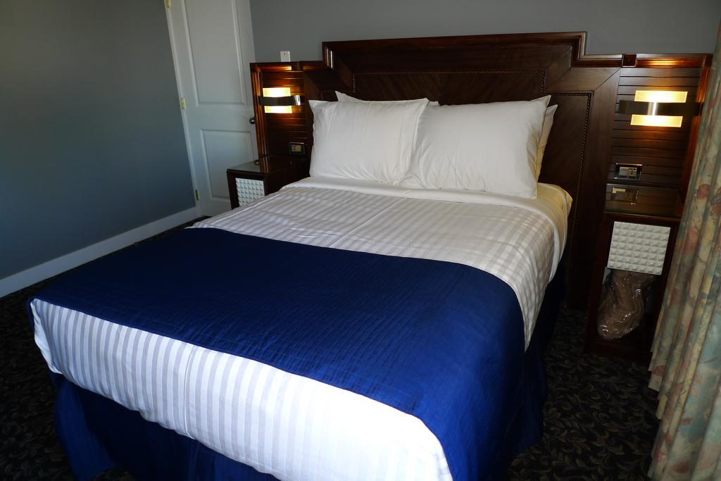 The Deluxe Hotel Vancouver Quarto foto